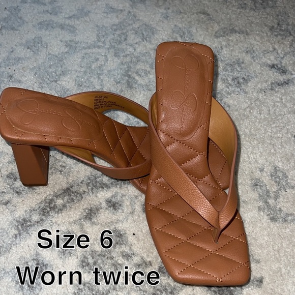 Jessica Simpson heels - Picture 1 of 1